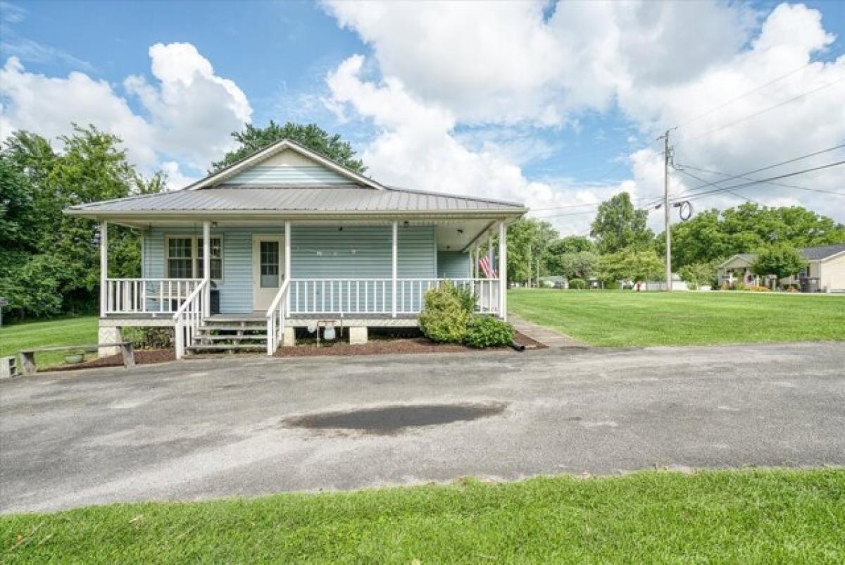 Picture of Home For Sale in Cookeville, Tennessee, United States