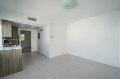 Apartment For Rent in Miami Beach, Florida