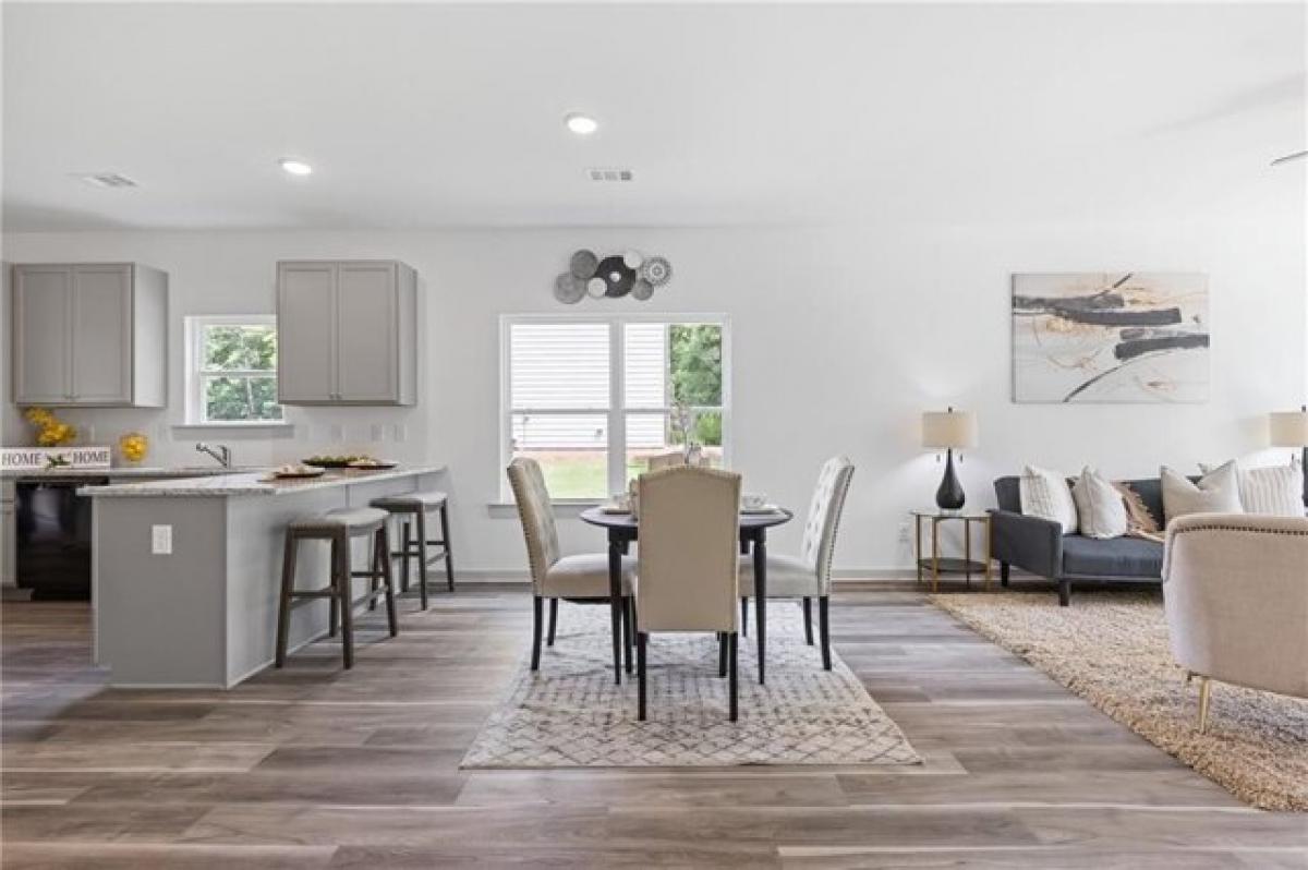 Picture of Home For Sale in Lawrenceville, Georgia, United States