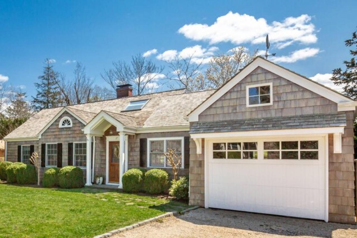 Picture of Home For Rent in East Hampton, New York, United States