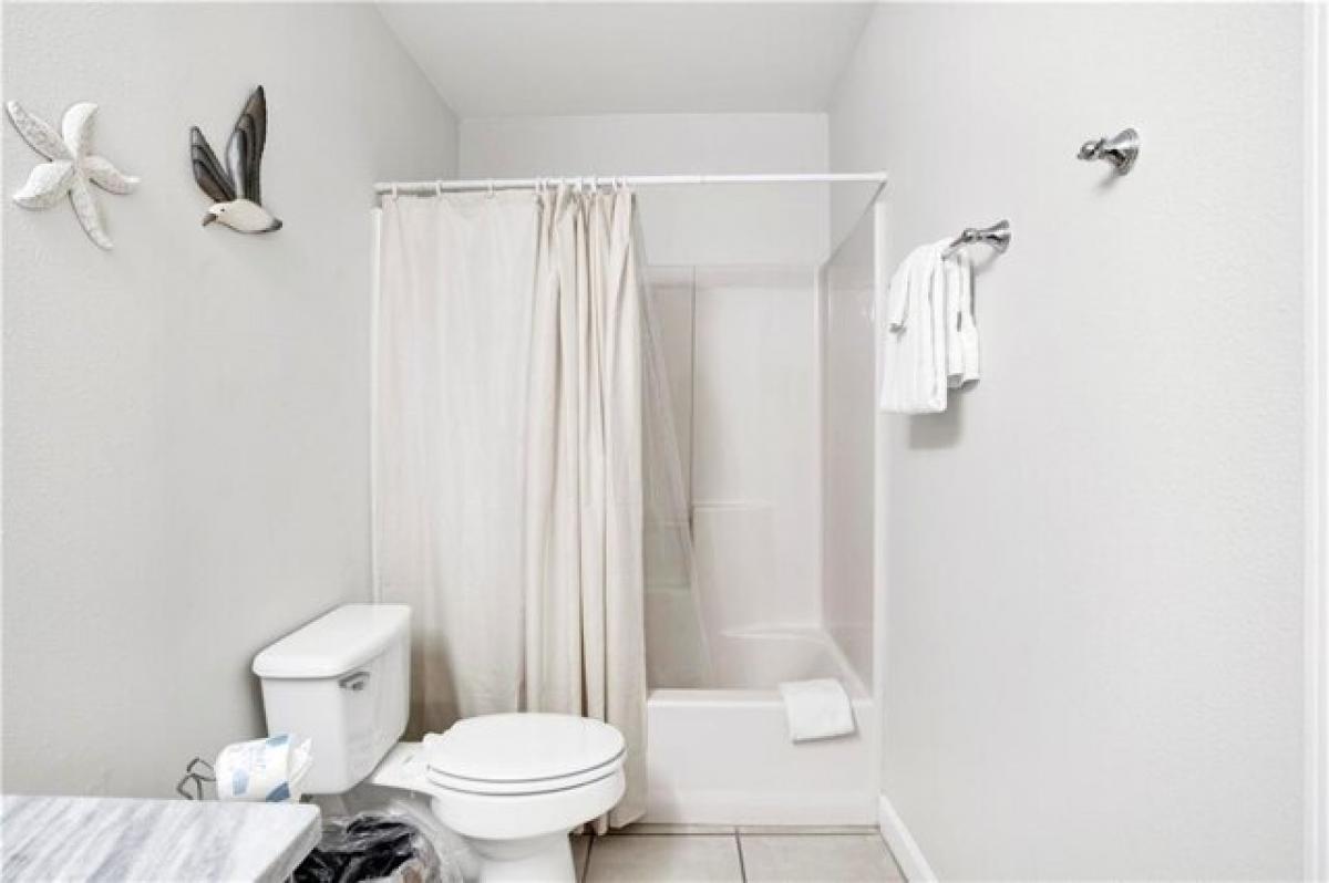 Picture of Home For Sale in Orange Beach, Alabama, United States