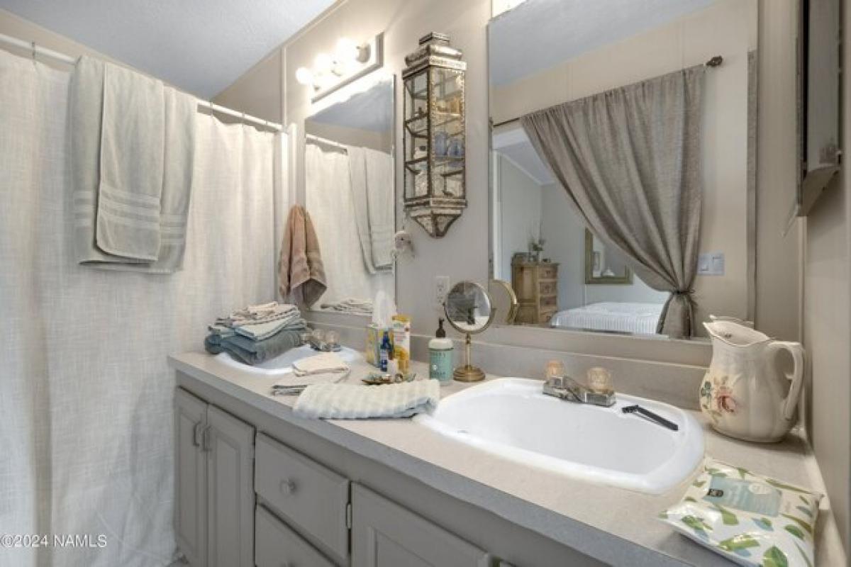 Picture of Home For Sale in Flagstaff, Arizona, United States