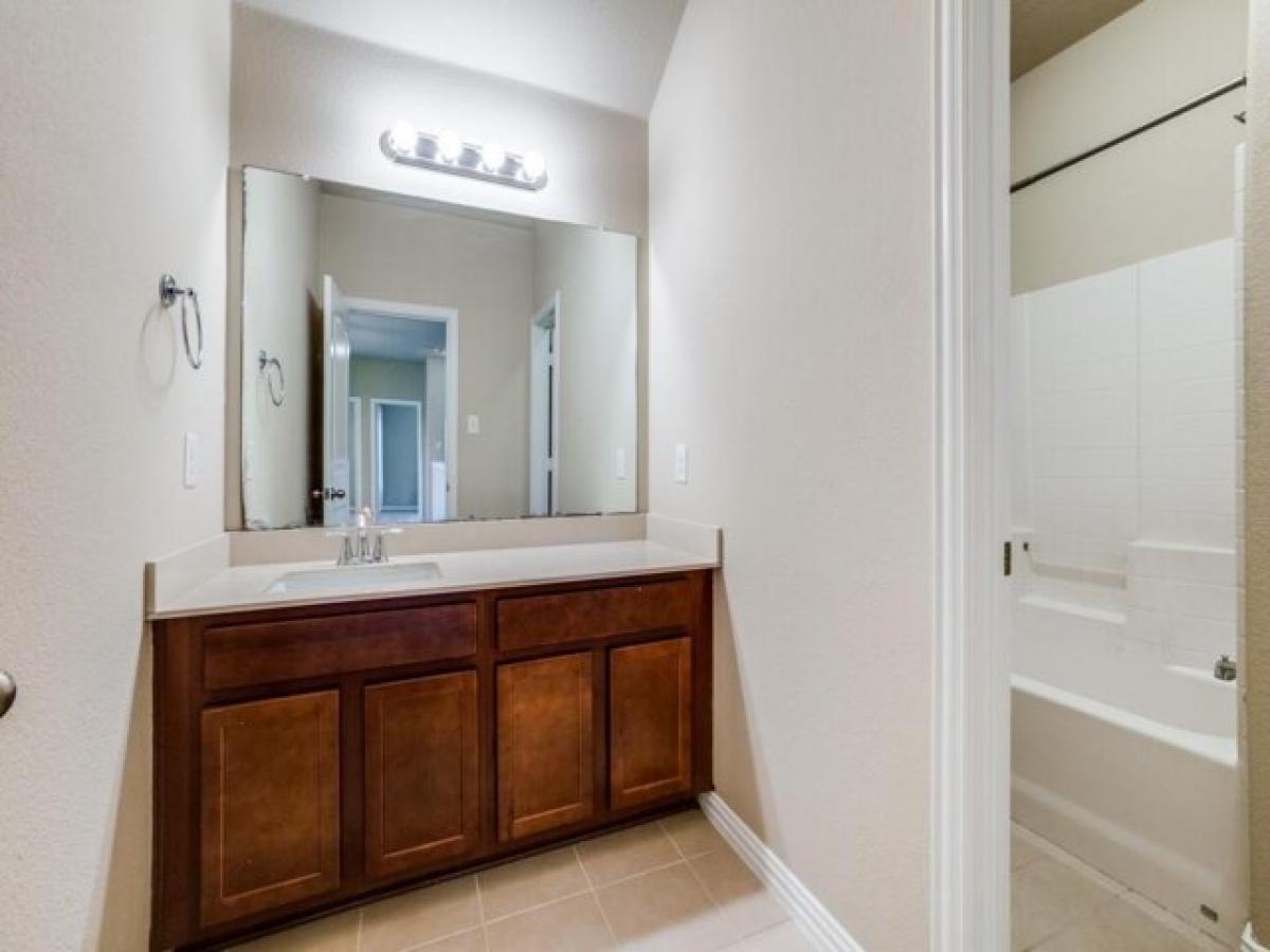 Picture of Home For Sale in Fate, Texas, United States