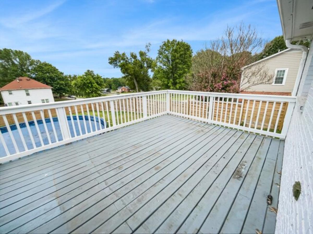 Picture of Home For Sale in Columbia, Tennessee, United States