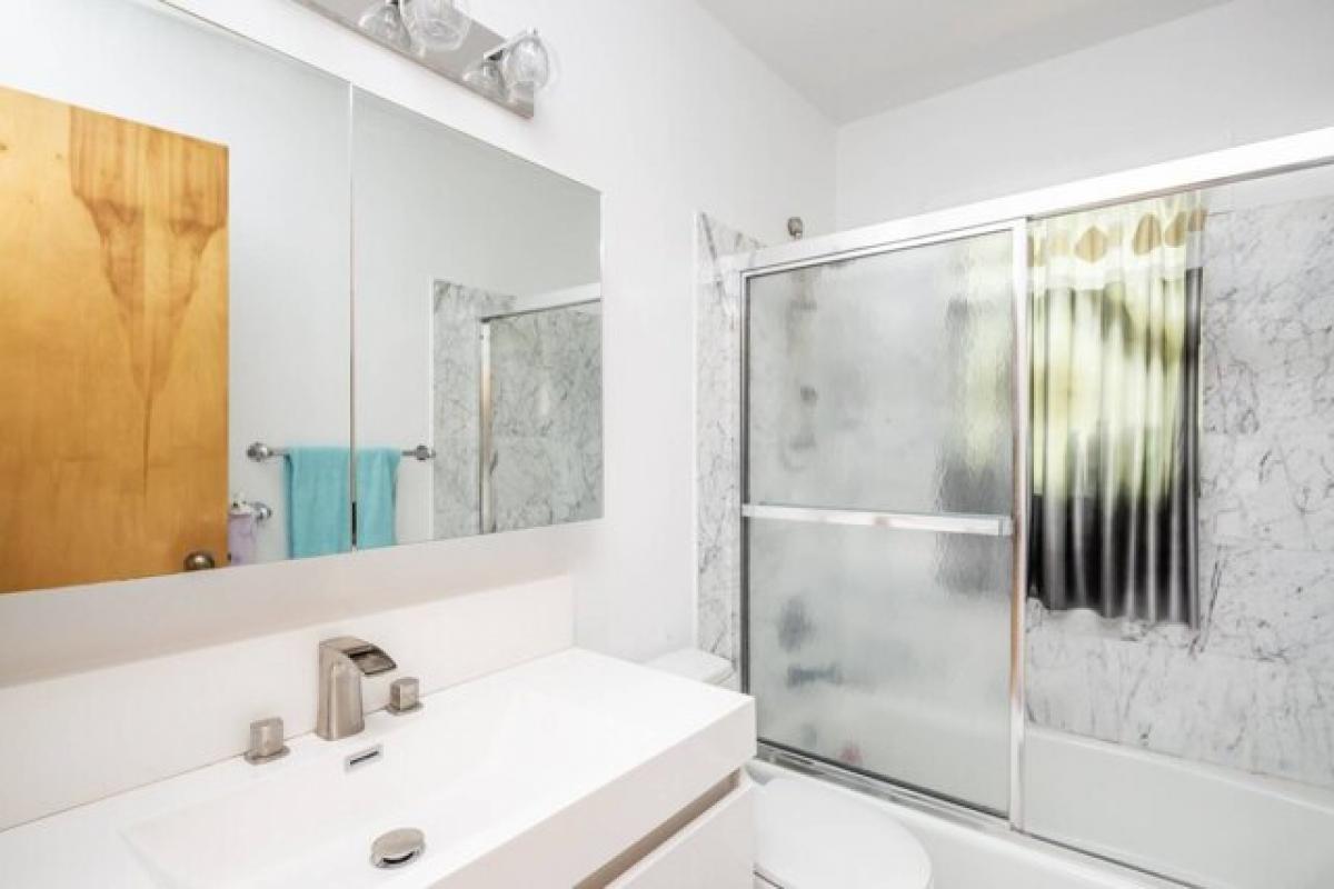 Picture of Home For Rent in Southampton, New York, United States