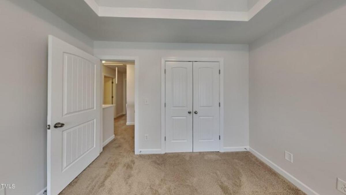 Picture of Home For Sale in Fuquay Varina, North Carolina, United States