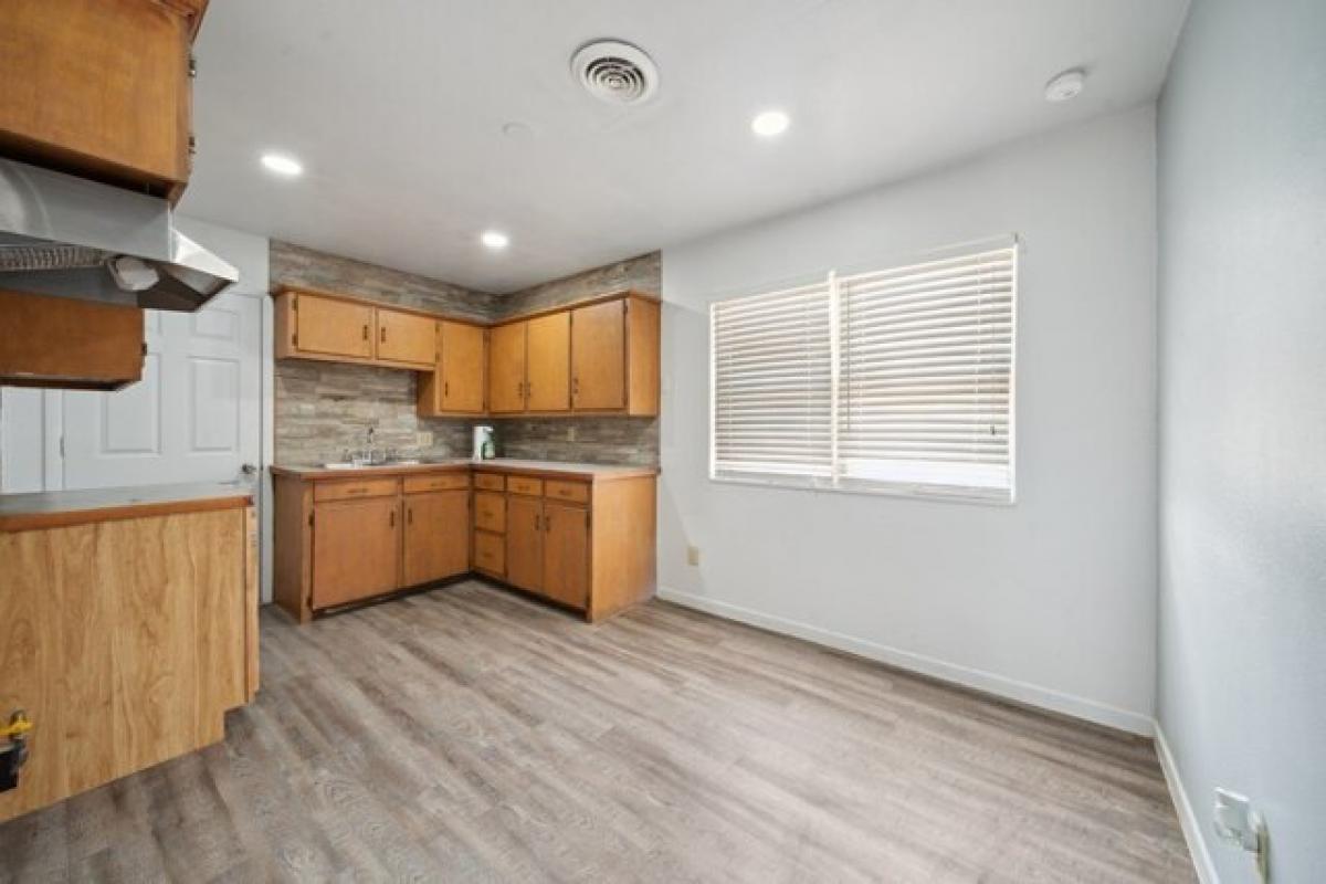 Picture of Home For Sale in Big Spring, Texas, United States