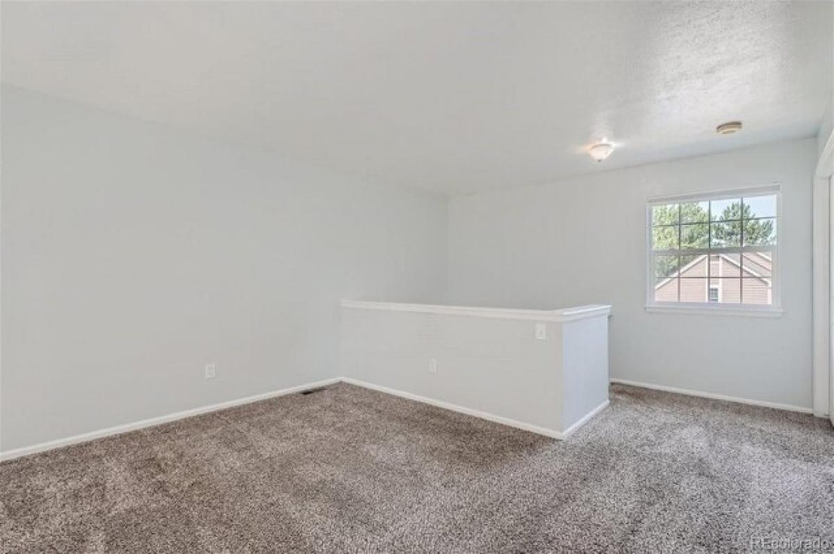 Picture of Home For Sale in Aurora, Colorado, United States