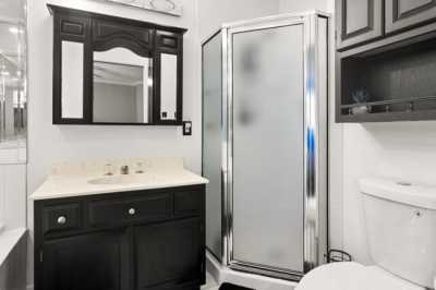 Home For Sale in Orland Park, Illinois