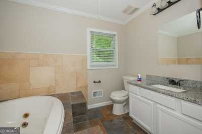 Home For Sale in Riverdale, Georgia