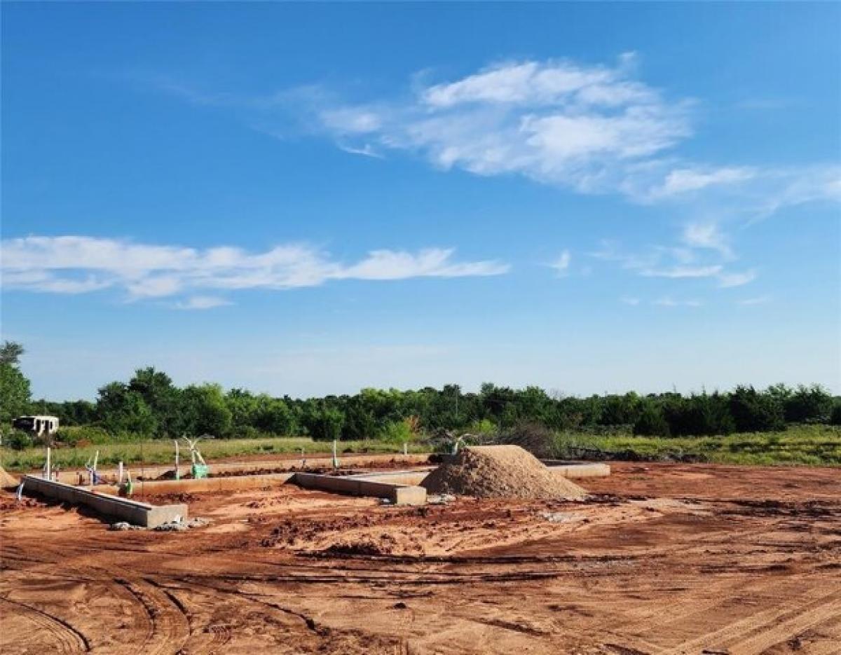 Picture of Home For Sale in Blanchard, Oklahoma, United States