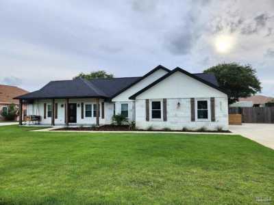 Home For Sale in Pensacola, Florida
