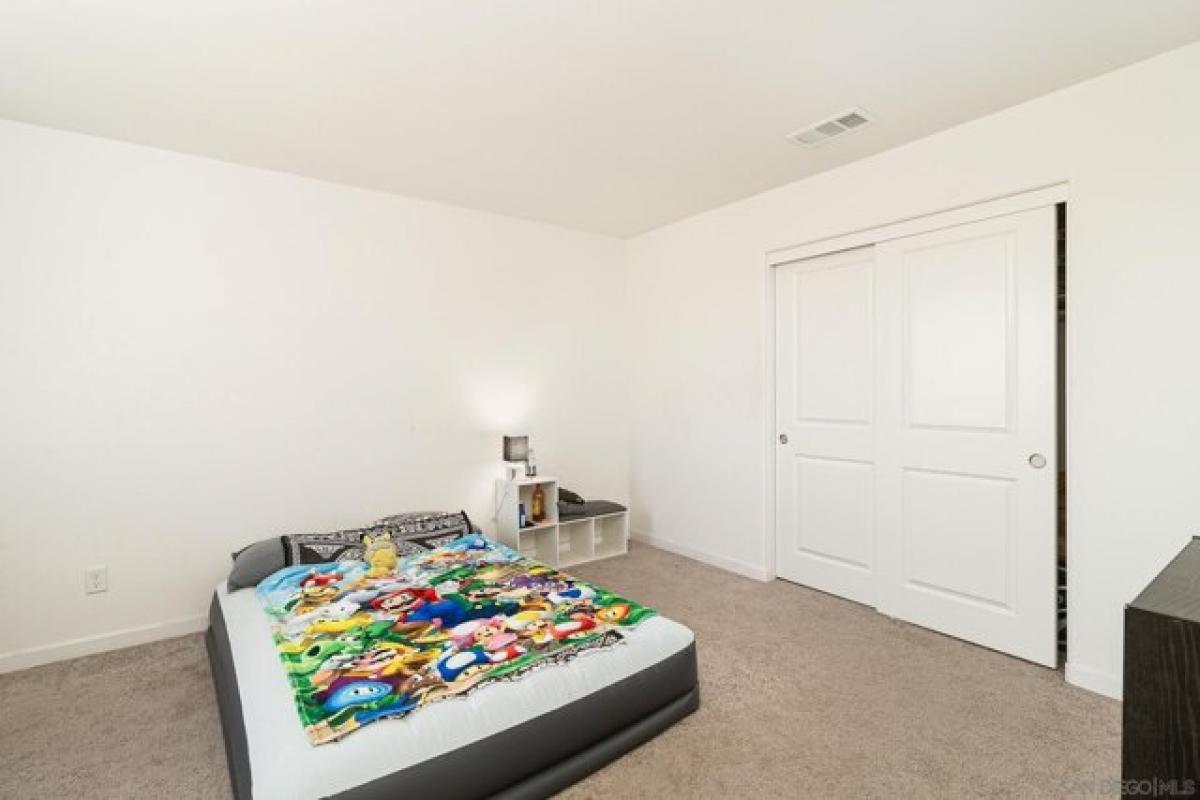 Picture of Home For Sale in Winchester, California, United States