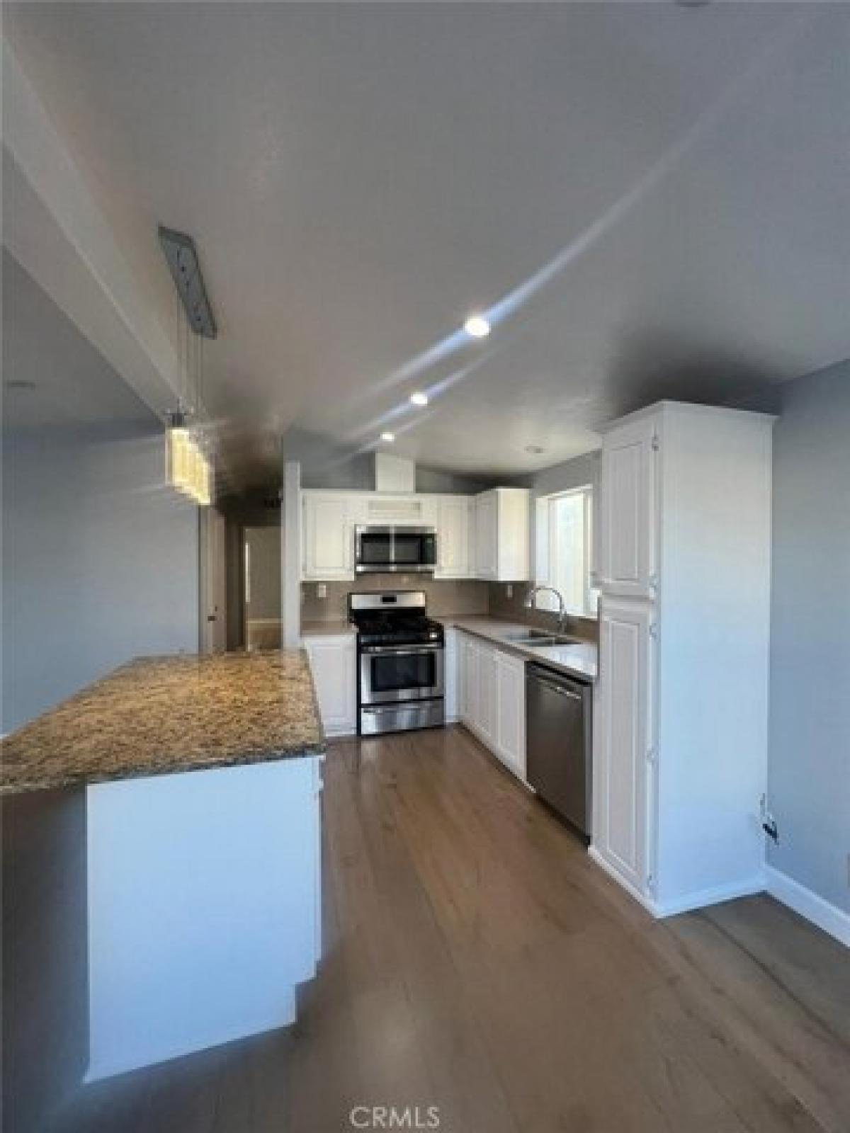 Picture of Home For Sale in Santa Ana, California, United States