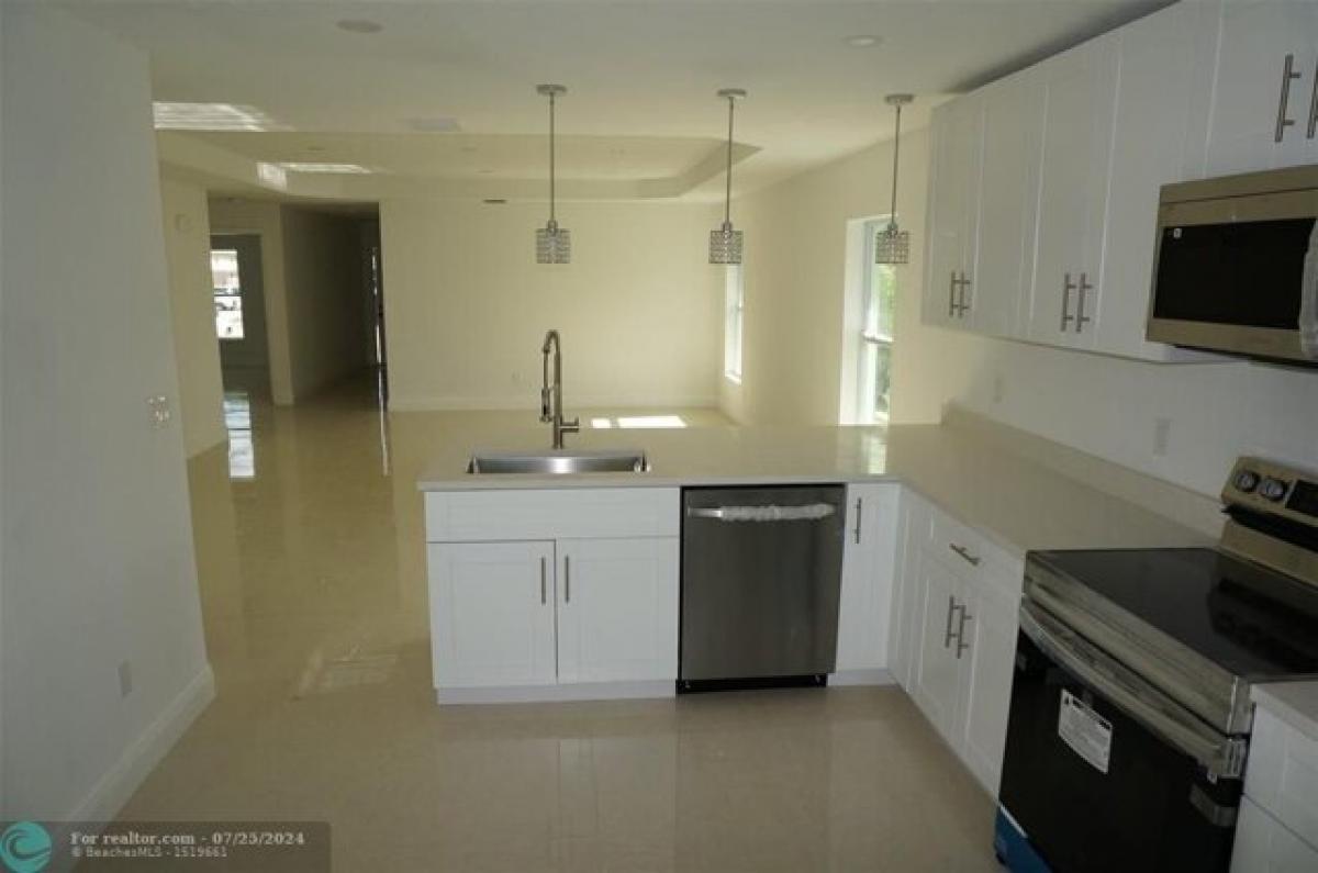 Picture of Home For Sale in West Palm Beach, Florida, United States