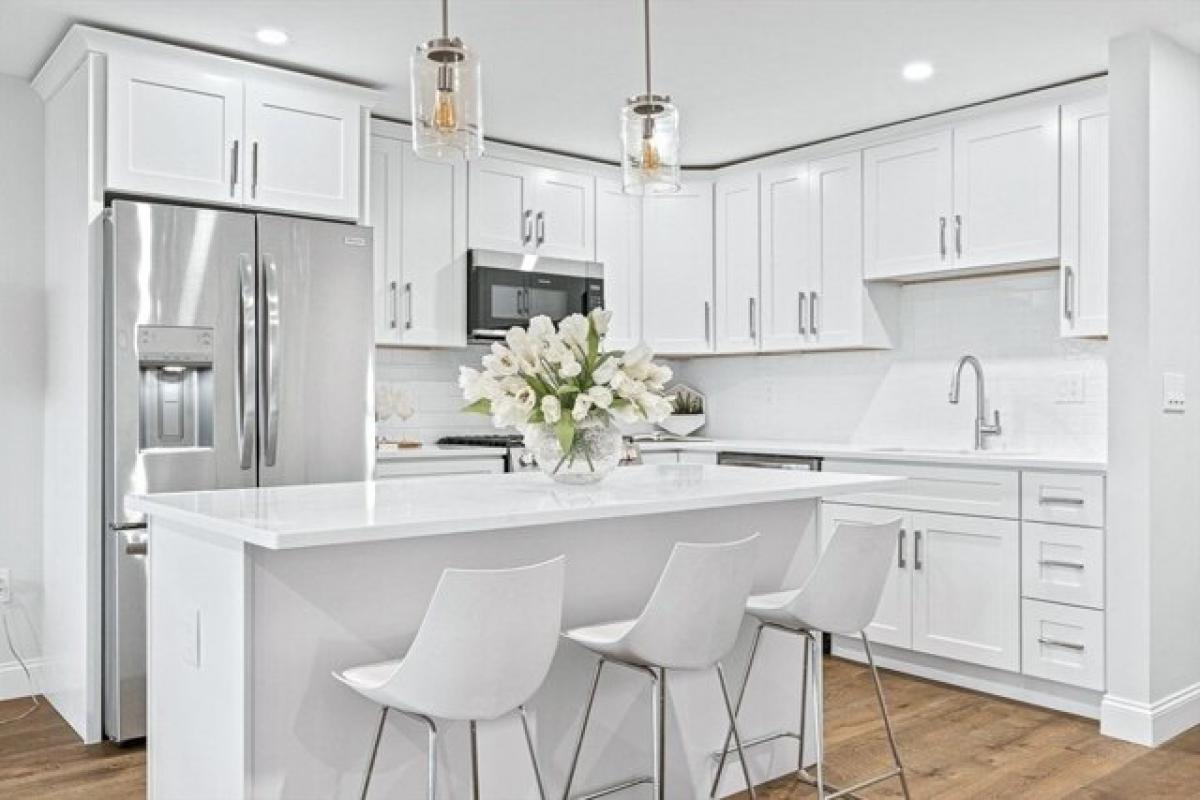 Picture of Home For Sale in Boston, Massachusetts, United States