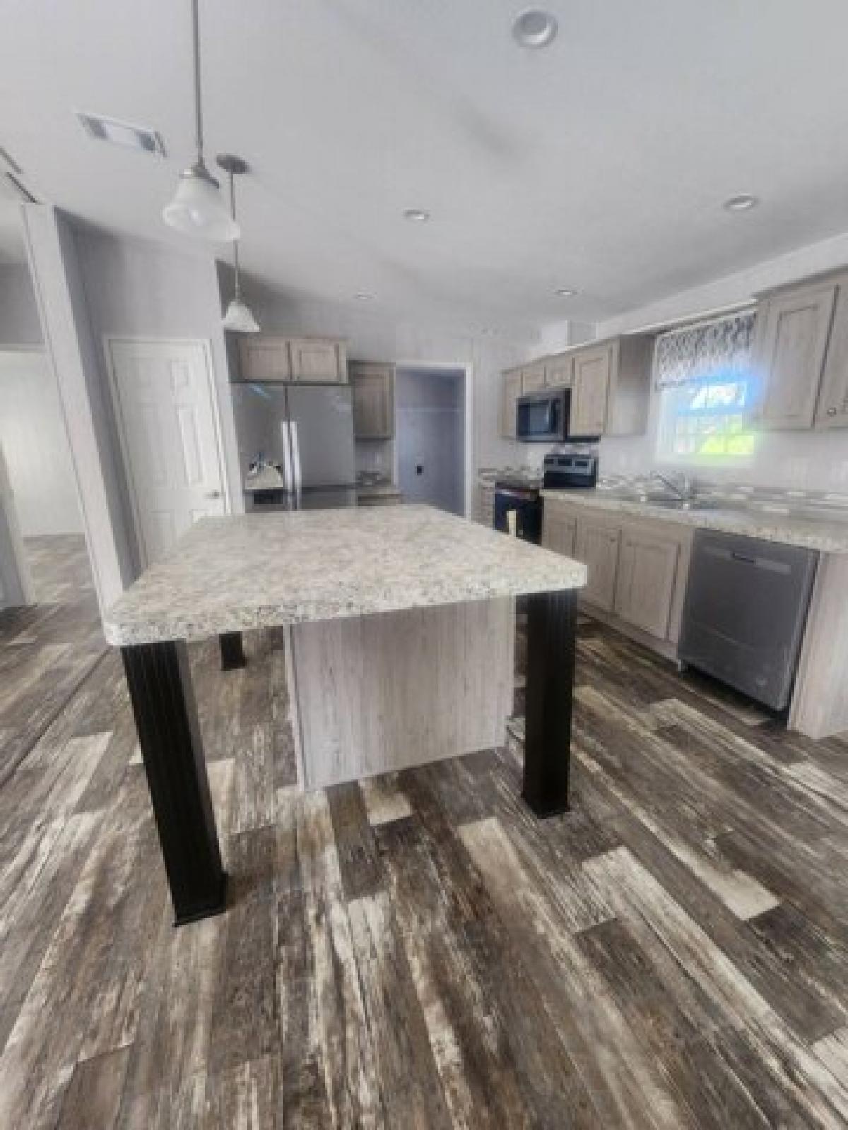 Picture of Home For Sale in Lakeland, Florida, United States