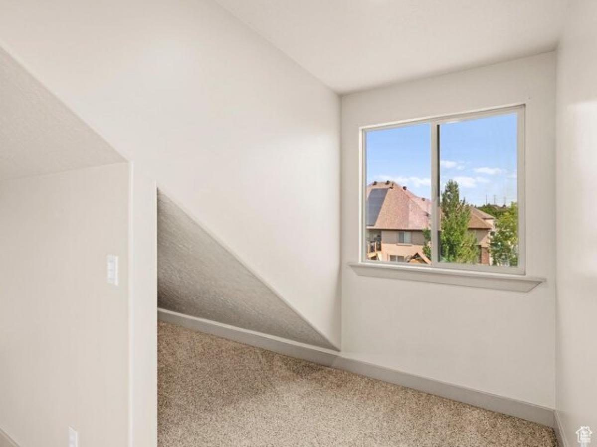 Picture of Home For Sale in Layton, Utah, United States