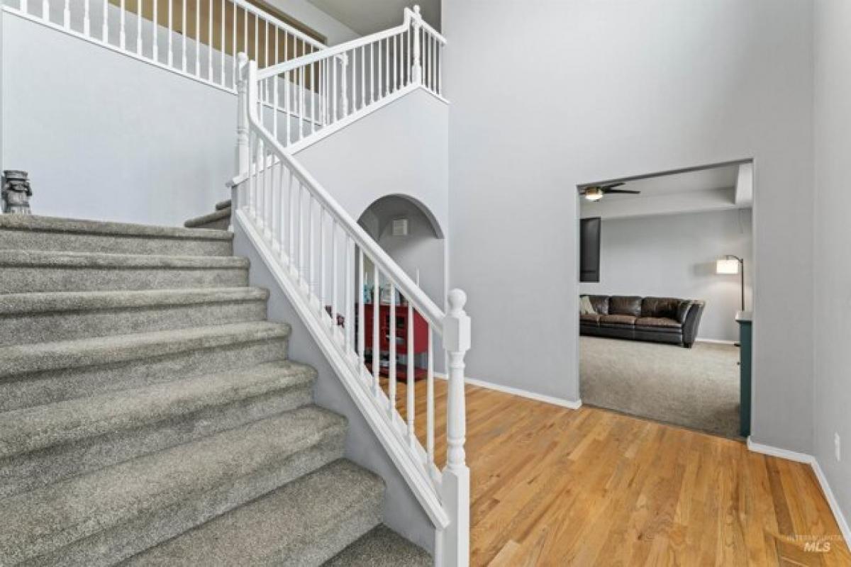 Picture of Home For Sale in Nampa, Idaho, United States