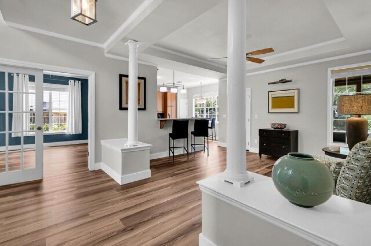 Picture of Home For Sale in Mount Pleasant, South Carolina, United States