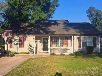 Home For Sale in Kannapolis, North Carolina