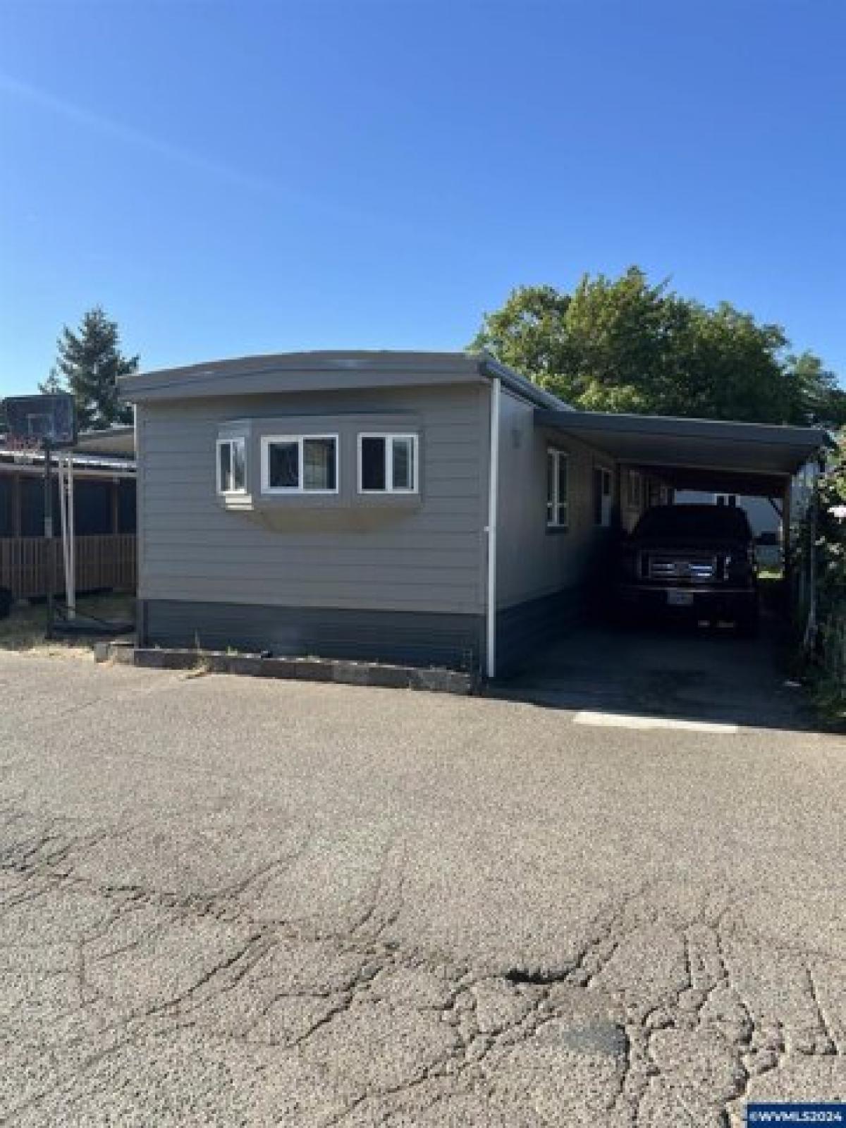 Picture of Home For Sale in Albany, Oregon, United States