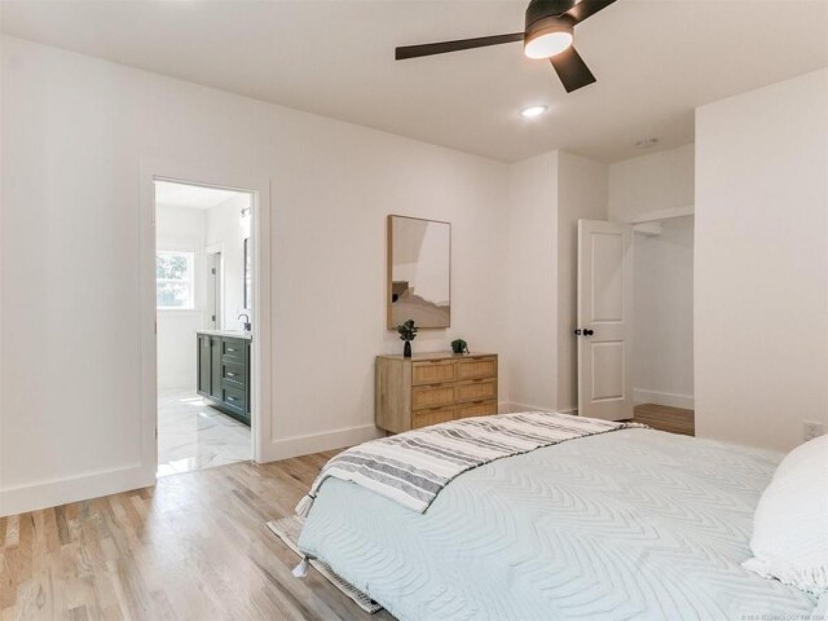 Picture of Home For Sale in Tulsa, Oklahoma, United States