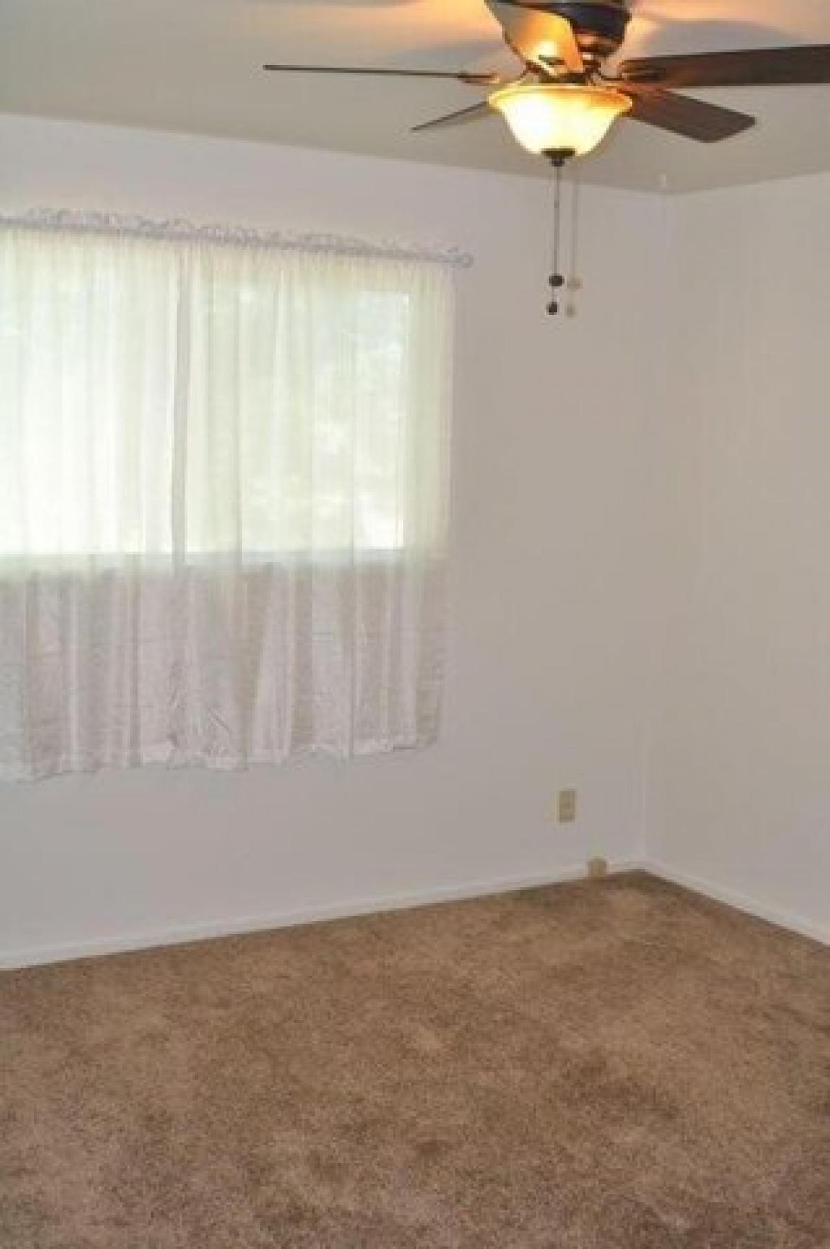 Picture of Home For Sale in Redding, California, United States