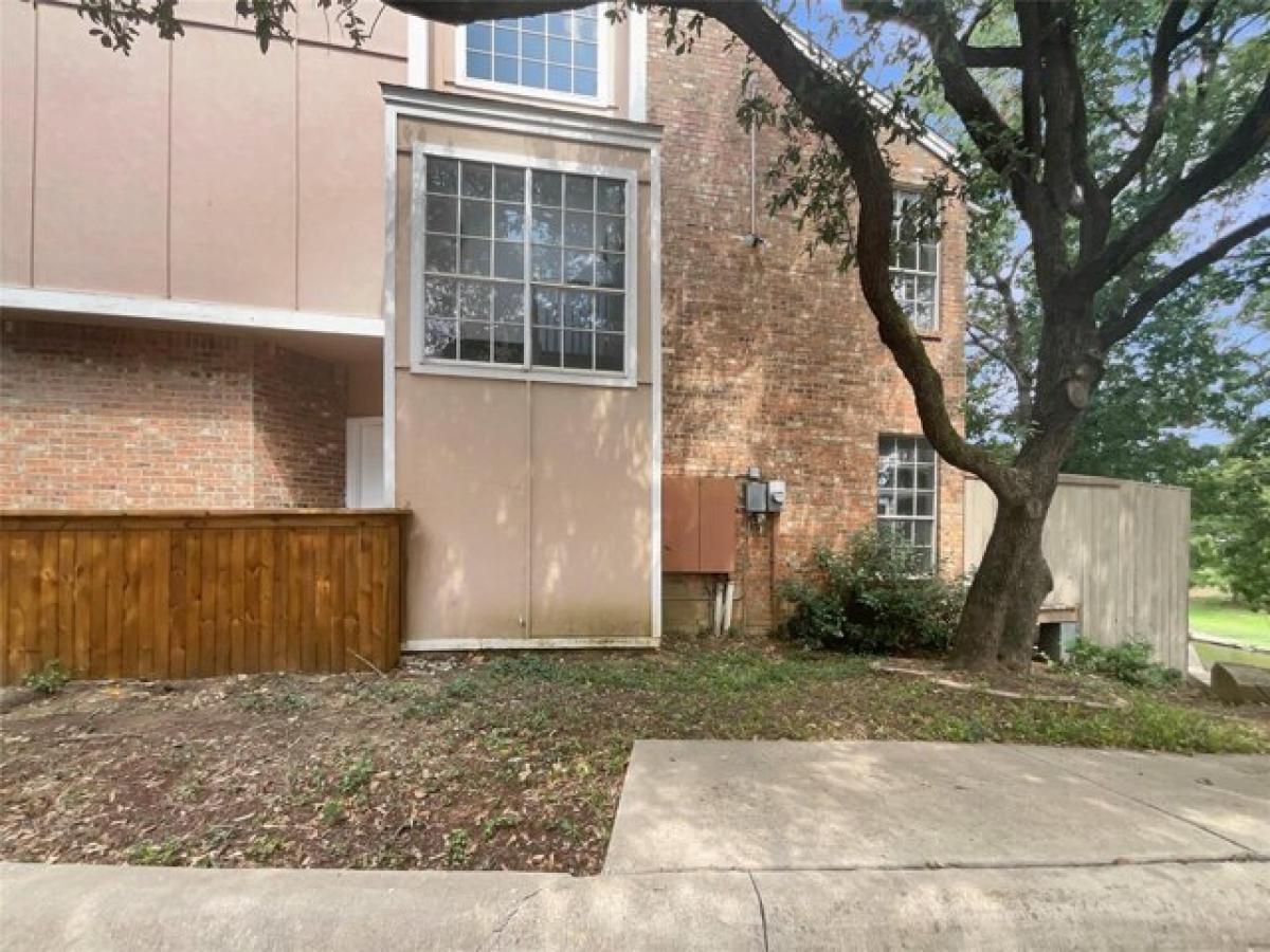 Picture of Home For Sale in Irving, Texas, United States