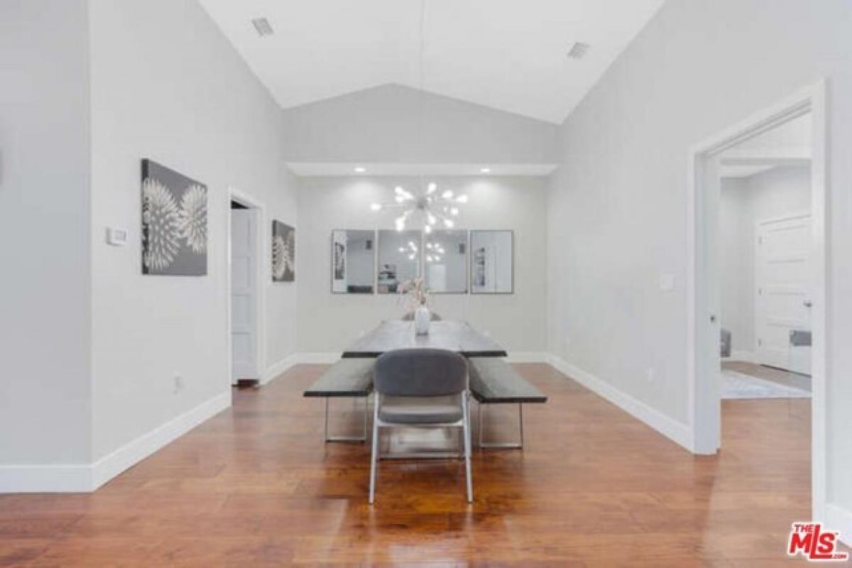 Picture of Home For Rent in Woodland Hills, California, United States