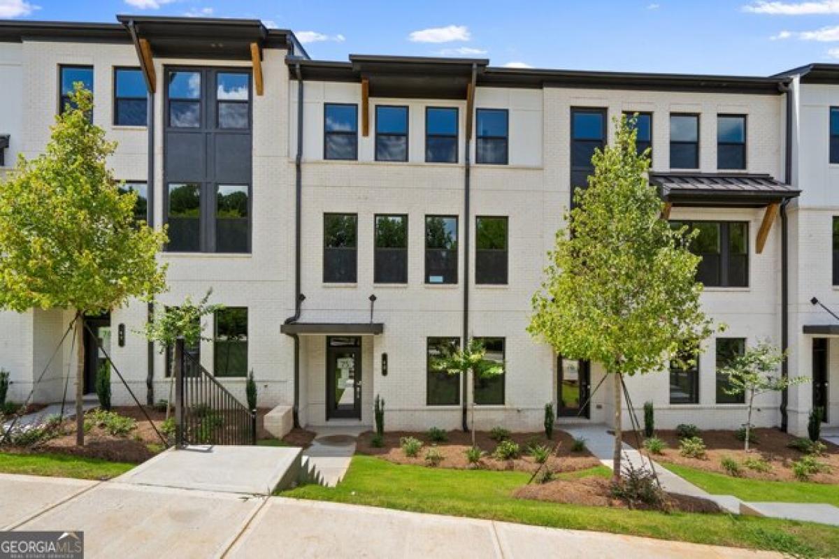 Picture of Home For Sale in Lawrenceville, Georgia, United States