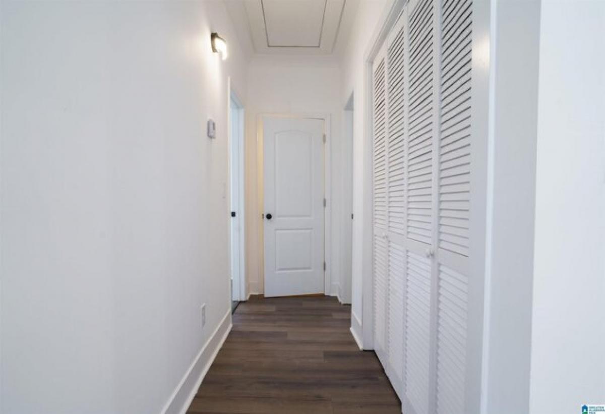 Picture of Home For Sale in Birmingham, Alabama, United States