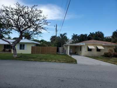 Home For Sale in Pompano Beach, Florida