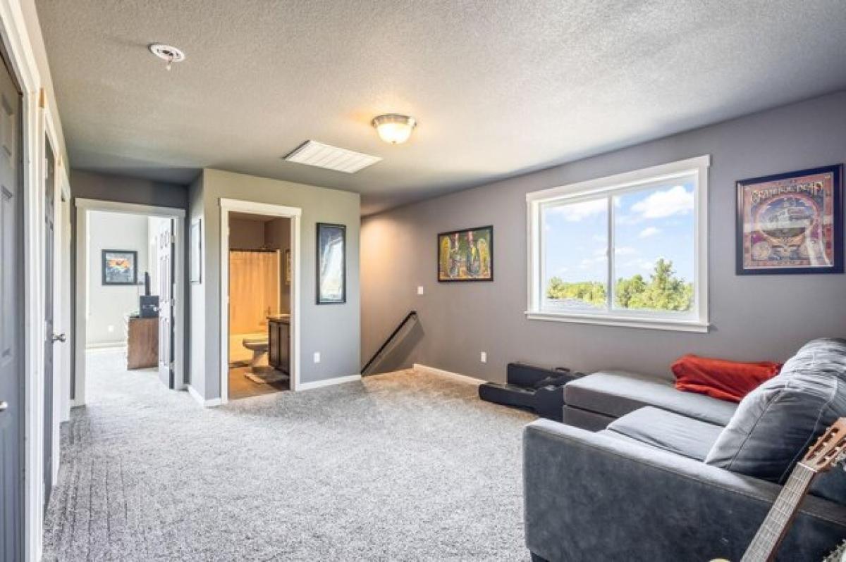 Picture of Home For Sale in Redmond, Oregon, United States