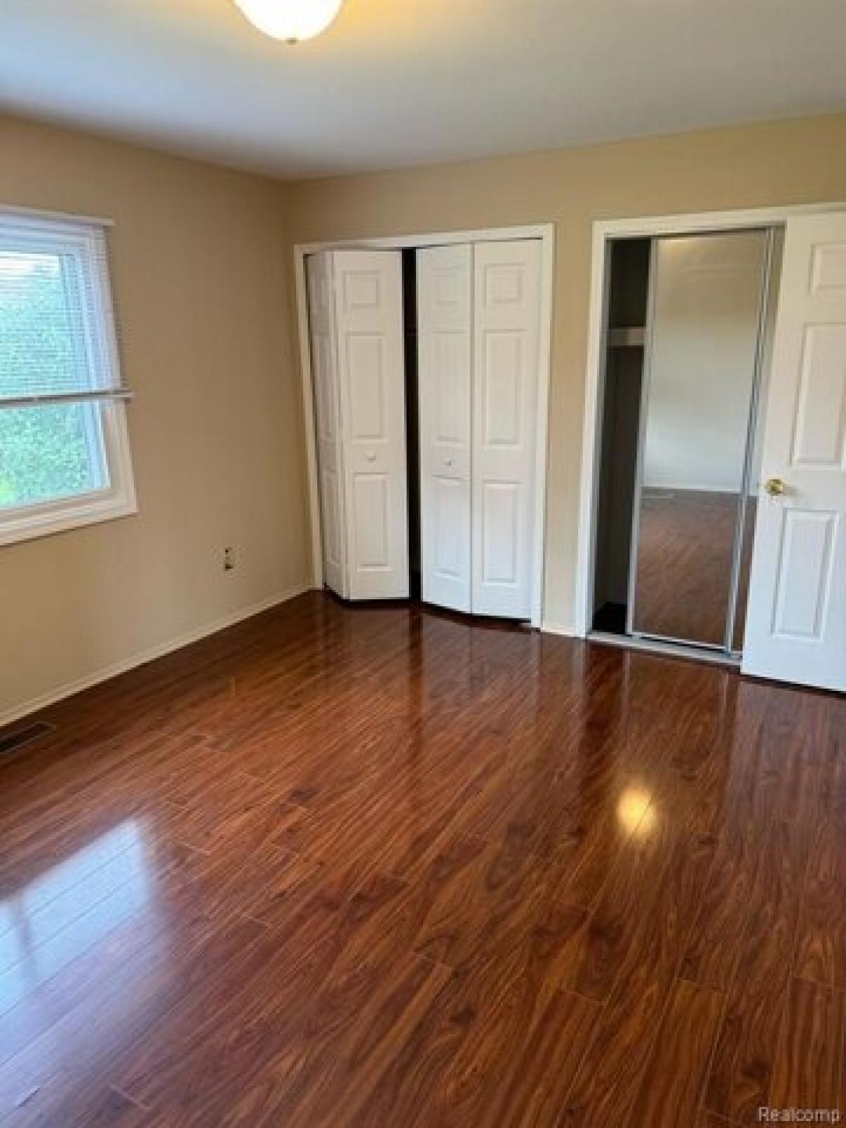 Picture of Home For Sale in Sterling Heights, Michigan, United States