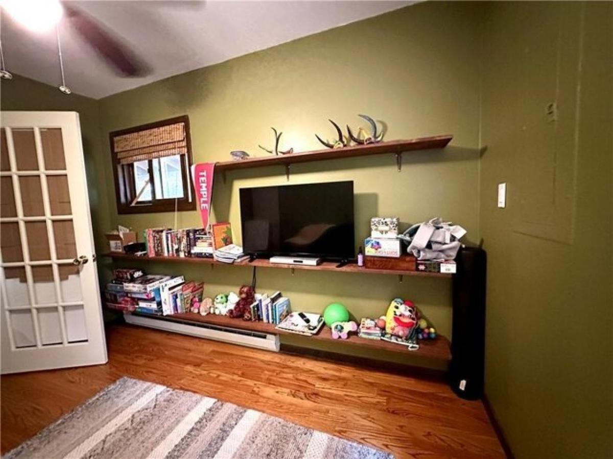 Picture of Home For Sale in Middletown, New York, United States