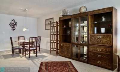 Home For Rent in Pompano Beach, Florida