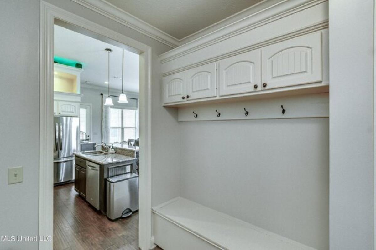 Picture of Home For Sale in Brandon, Mississippi, United States