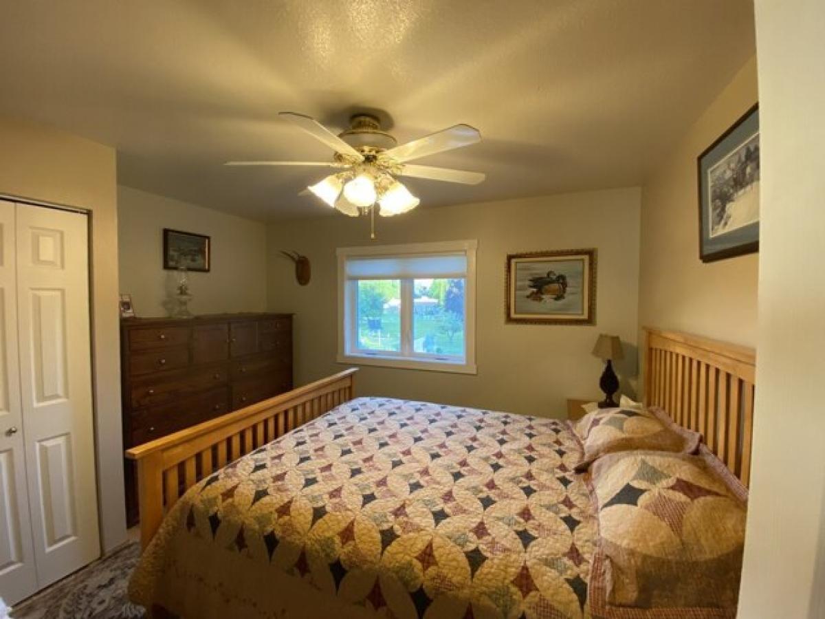 Picture of Home For Sale in Kalispell, Montana, United States