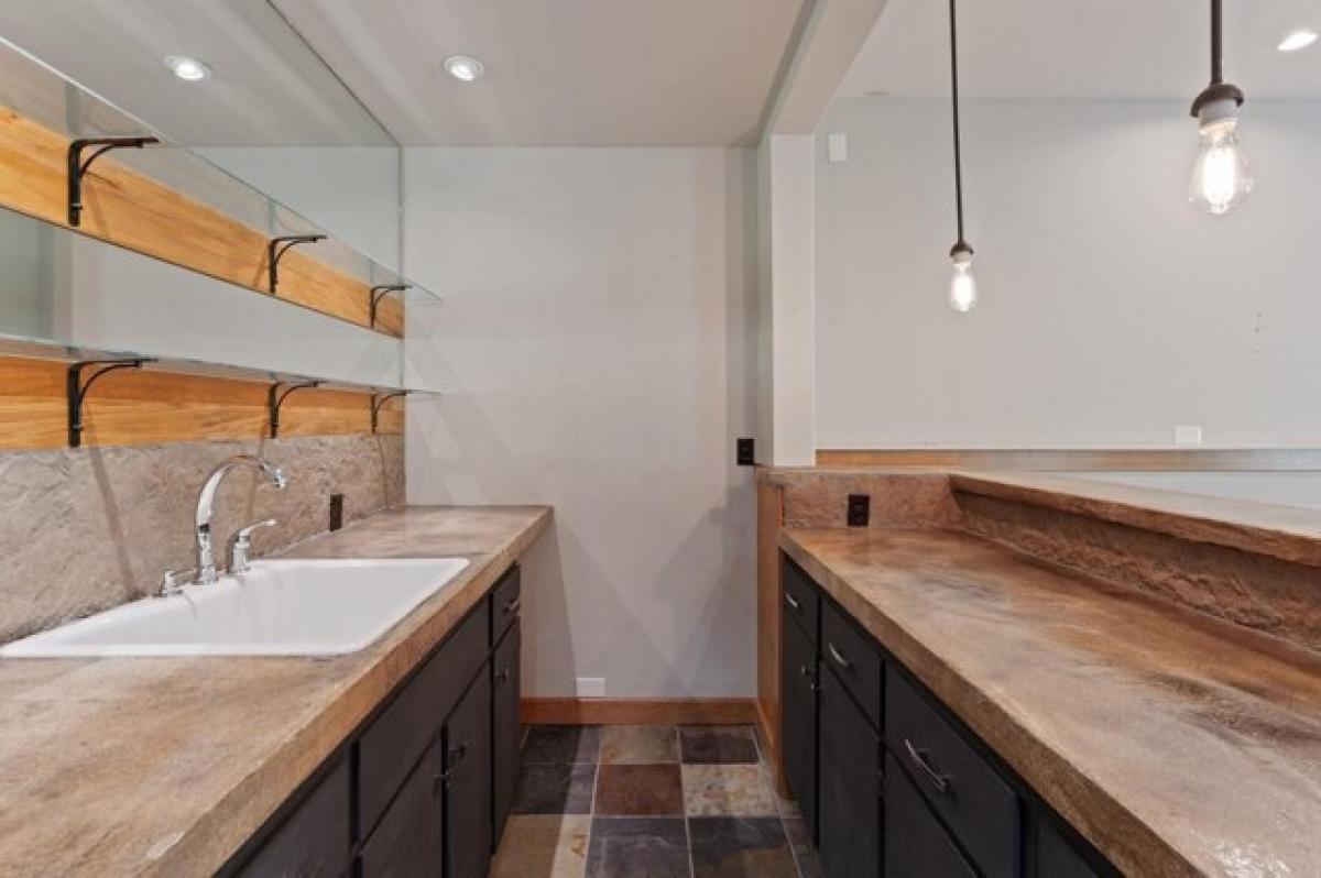 Picture of Home For Sale in Spokane, Washington, United States