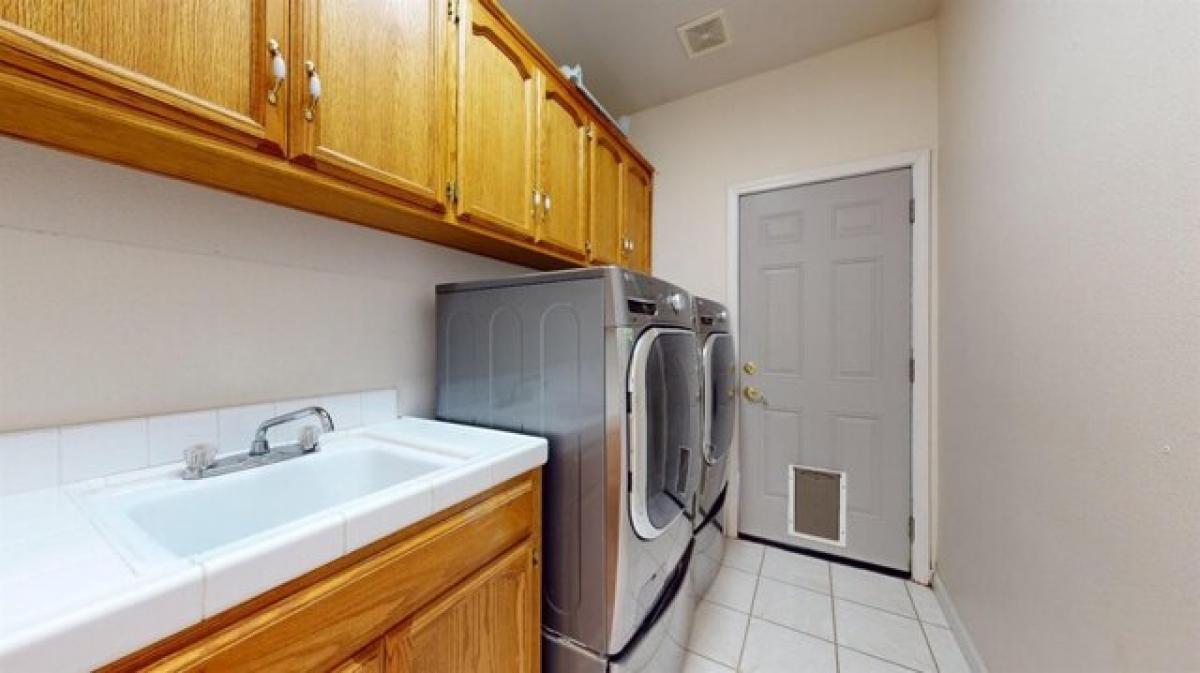 Picture of Home For Sale in Fresno, California, United States