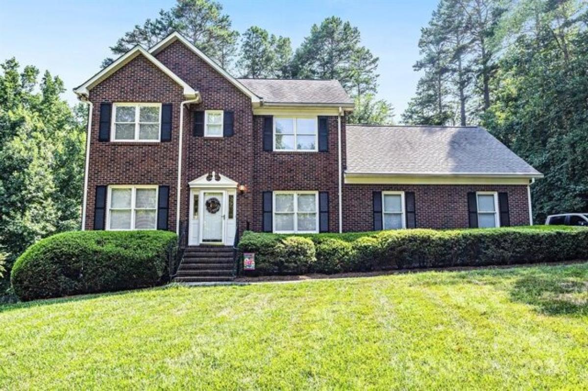 Picture of Home For Sale in Concord, North Carolina, United States