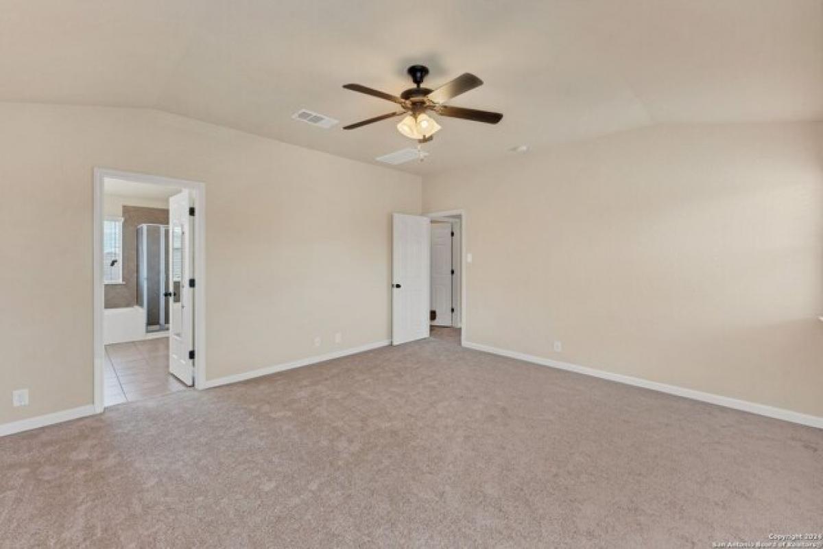 Picture of Home For Sale in New Braunfels, Texas, United States