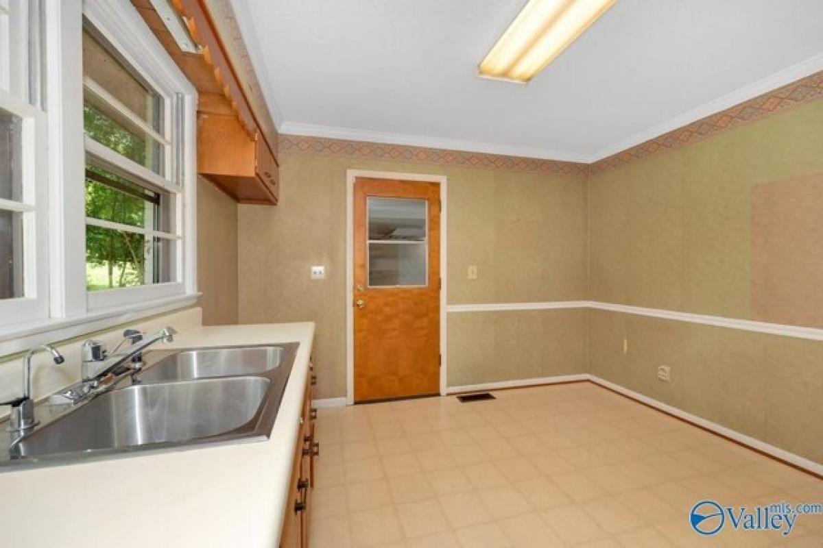 Picture of Home For Sale in Huntsville, Alabama, United States