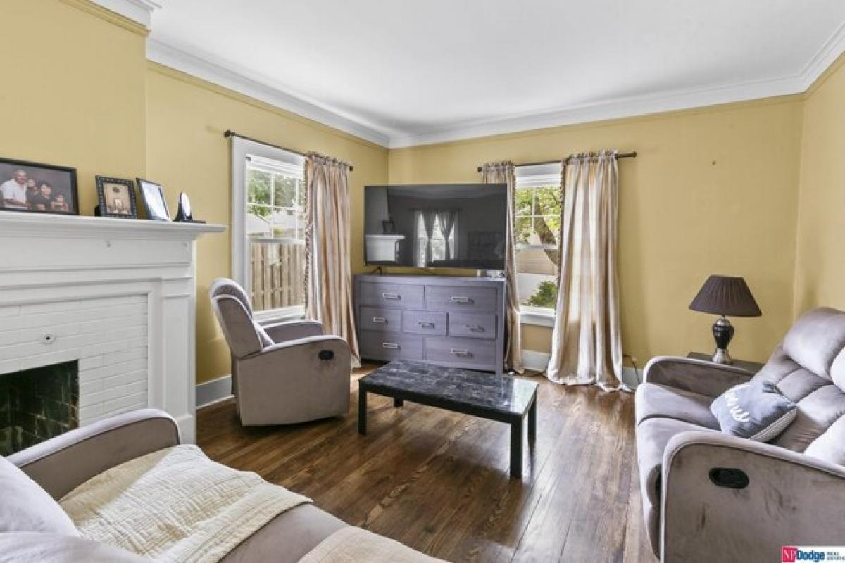 Picture of Home For Sale in Omaha, Nebraska, United States