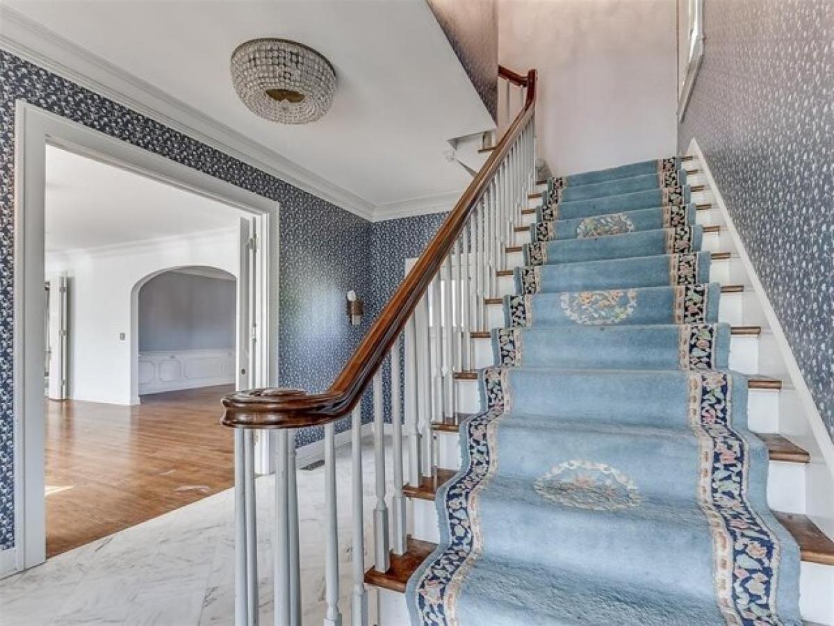 Picture of Home For Sale in Shawnee, Oklahoma, United States