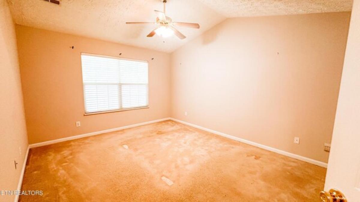 Picture of Home For Sale in Knoxville, Tennessee, United States