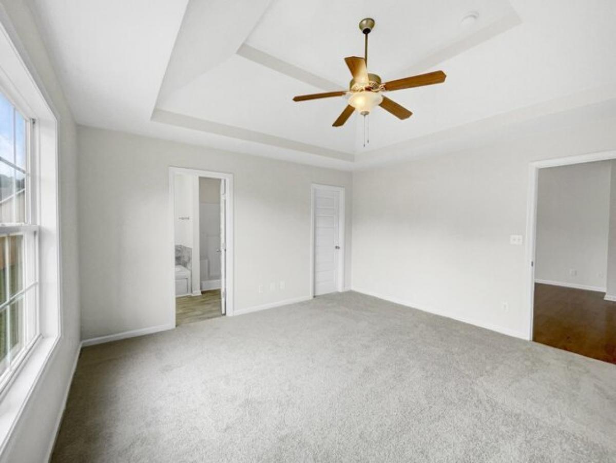 Picture of Home For Sale in Clarksville, Tennessee, United States