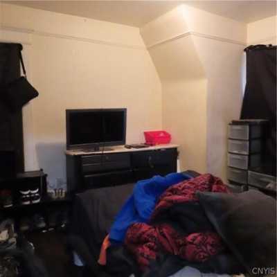 Home For Sale in Syracuse, New York