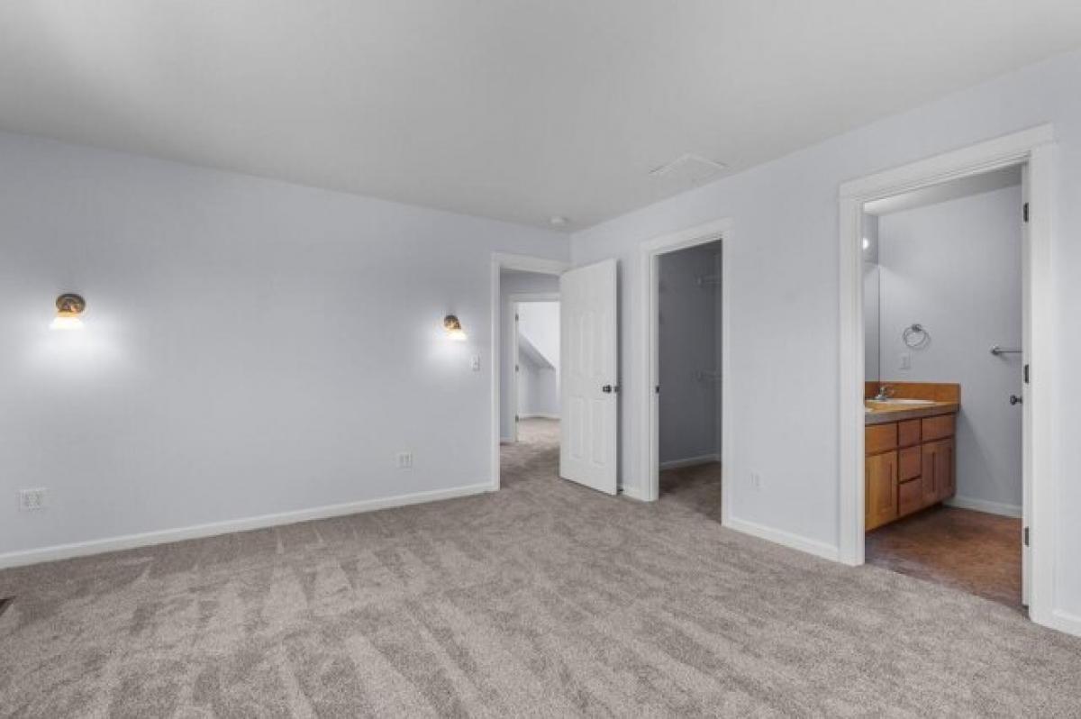 Picture of Home For Sale in Bend, Oregon, United States